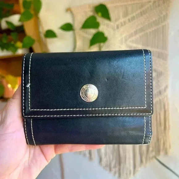 Vintage Coach Black Leather Bifold Wallet with Pink Interior - Picture 1 of 11